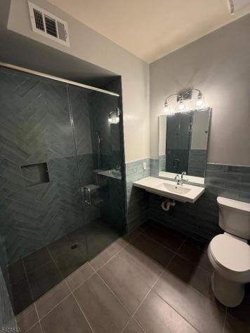 70 W Grand Elizabeth NJ 07202