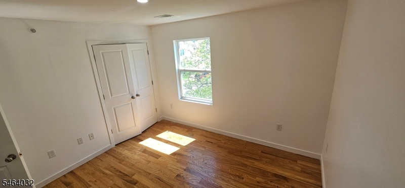 106 Grove Terrace Newark NJ 07106