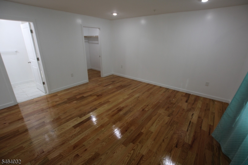 106 Grove Terrace Newark NJ 07106