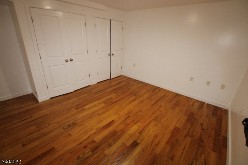106 Grove Terrace Newark NJ 07106
