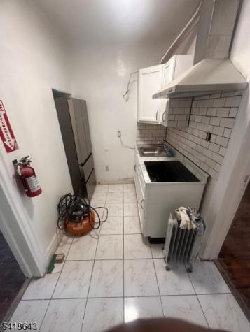 45 Finlay Place Newark NJ 07106