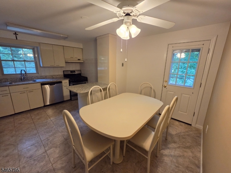 857 Pompton Avenue Cedar Grove NJ 07009