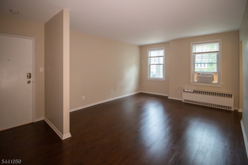 18 The Crescent Montclair NJ 07042
