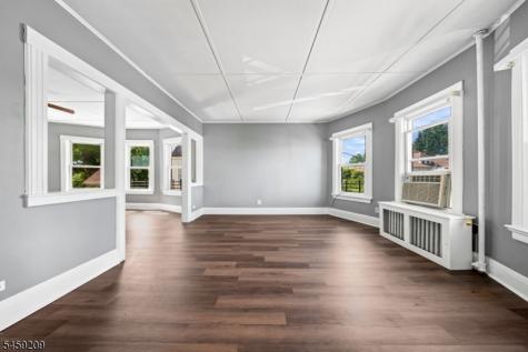 33 Van Houten Place Belleville NJ 07109