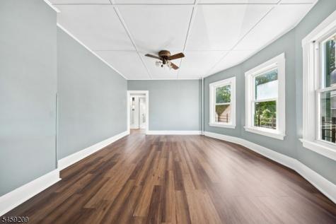 33 Van Houten Place Belleville NJ 07109