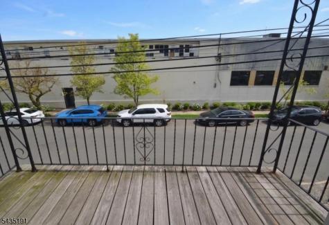 21 Walnut Street Clifton NJ 07013