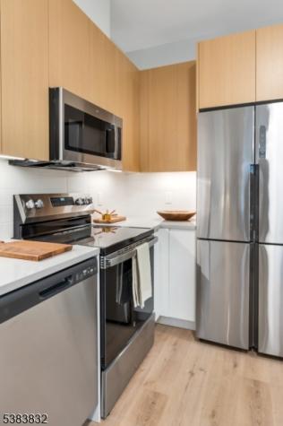 431 Drive Mlk Jr Boulevard East Orange NJ 07018