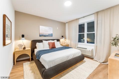 431 Drive Mlk Jr Boulevard East Orange NJ 07018