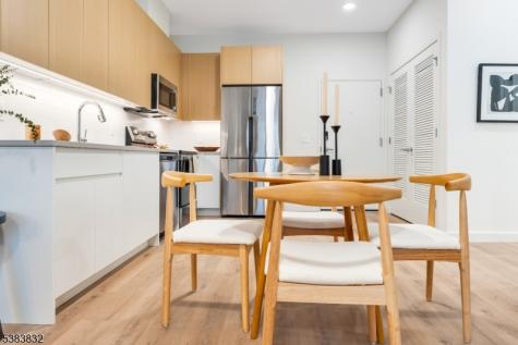 431 Drive Mlk Jr Boulevard East Orange NJ 07018