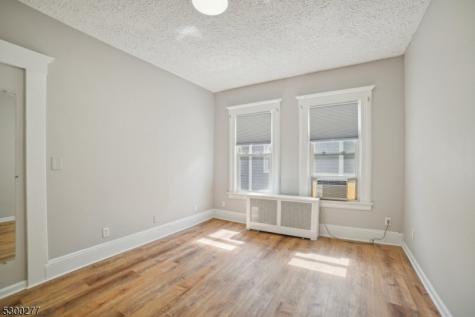 16 Henry Street Bloomfield NJ 07003