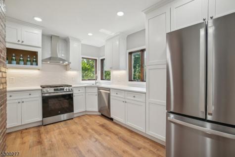 16 Henry Street Bloomfield NJ 07003
