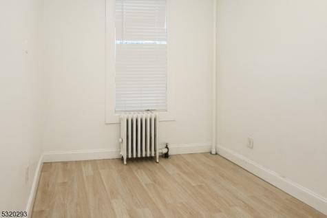 588 Argyle Avenue City Of Orange NJ 07050