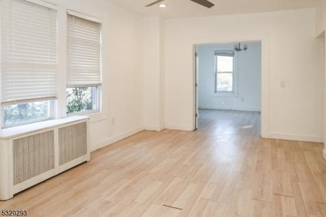 588 Argyle Avenue City Of Orange NJ 07050