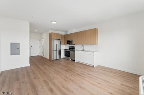 431 Drive Mlk Jr Boulevard East Orange NJ 07018