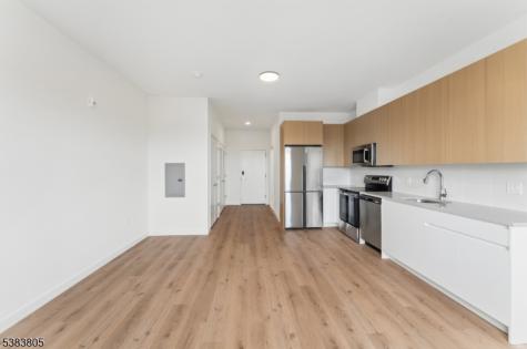 431 Drive Mlk Jr Boulevard East Orange NJ 07018