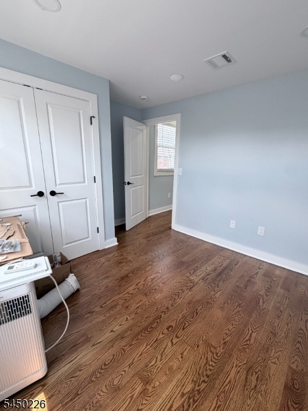 8 Essex Street Nutley NJ 07110