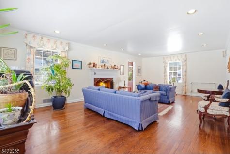 61 Western Drive Millburn NJ 07078