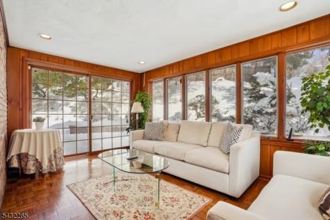 61 Western Drive Millburn NJ 07078