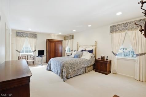 61 Western Drive Millburn NJ 07078