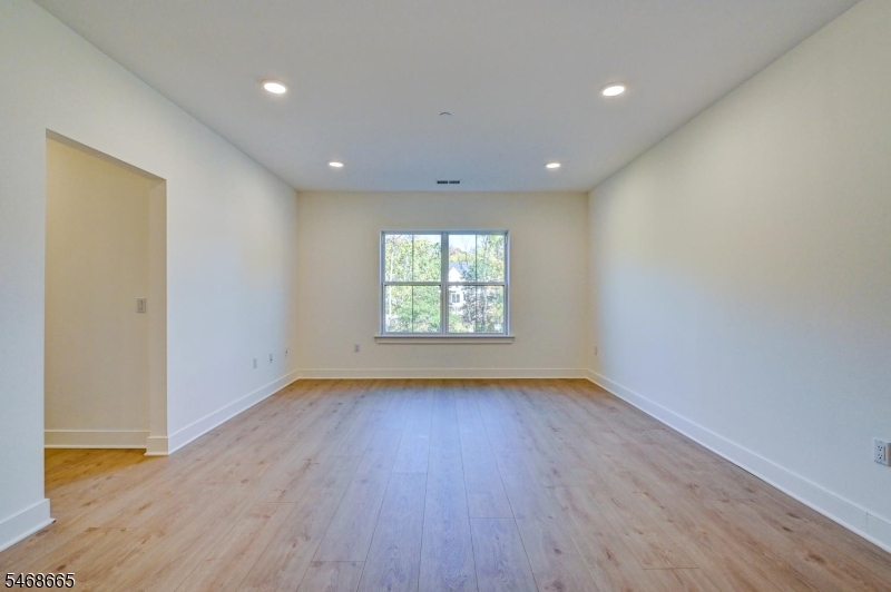 20 Encampment Court 111 Montville NJ 07082