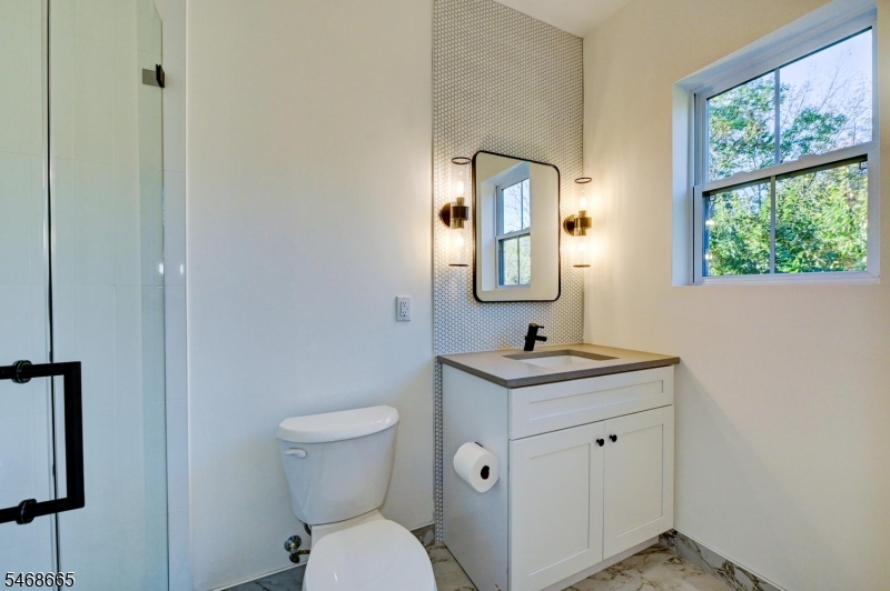20 Encampment Court 111 Montville NJ 07082