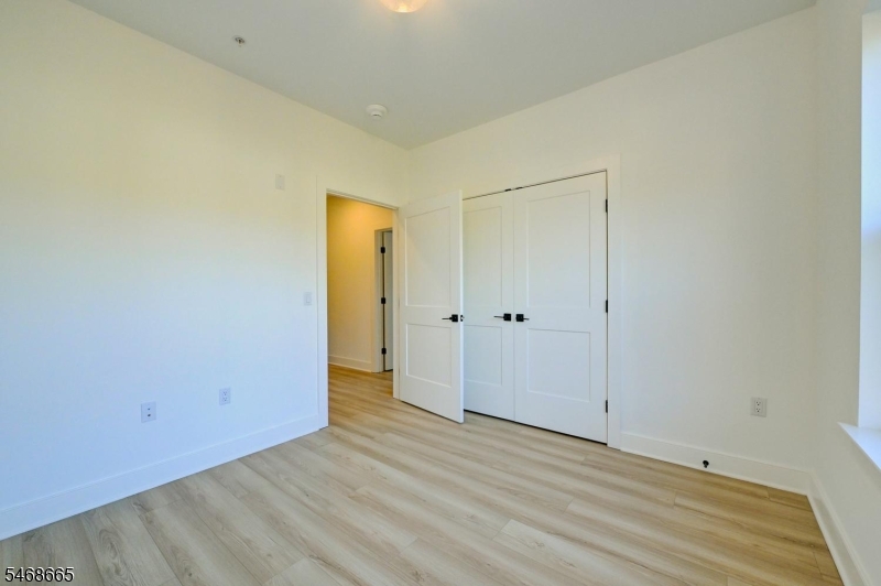 20 Encampment Court 111 Montville NJ 07082