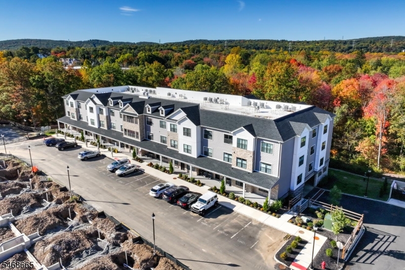 20 Encampment Court 111 Montville NJ 07082
