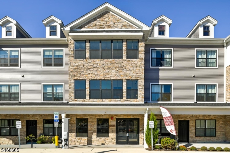20 Encampment Court 111 Montville NJ 07082