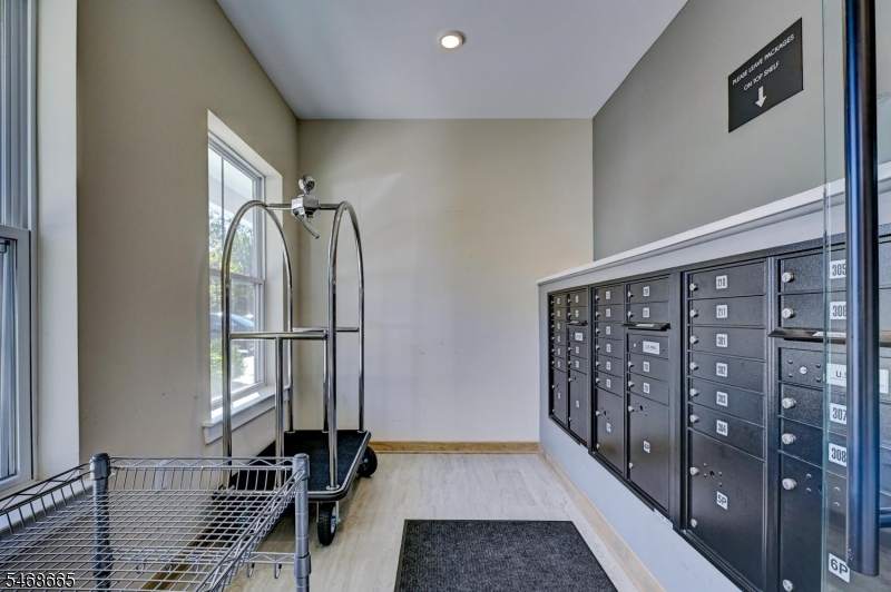 20 Encampment Court 111 Montville NJ 07082