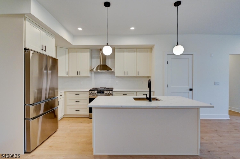 20 Encampment Court 111 Montville NJ 07082