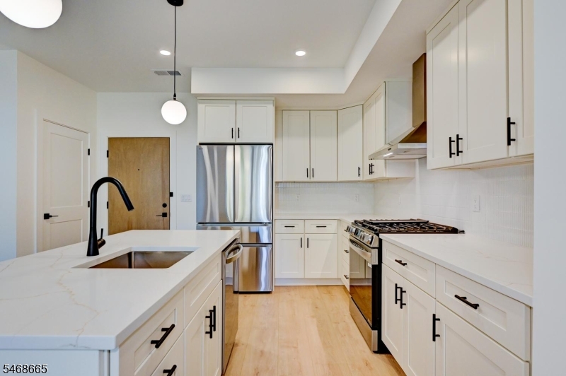20 Encampment Court 111 Montville NJ 07082