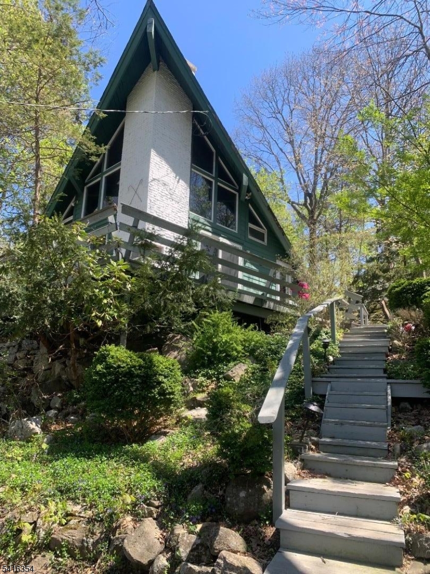 110 Cedar Drive Andover NJ 07860