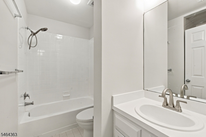 78 Sage Court Bedminster NJ 07921