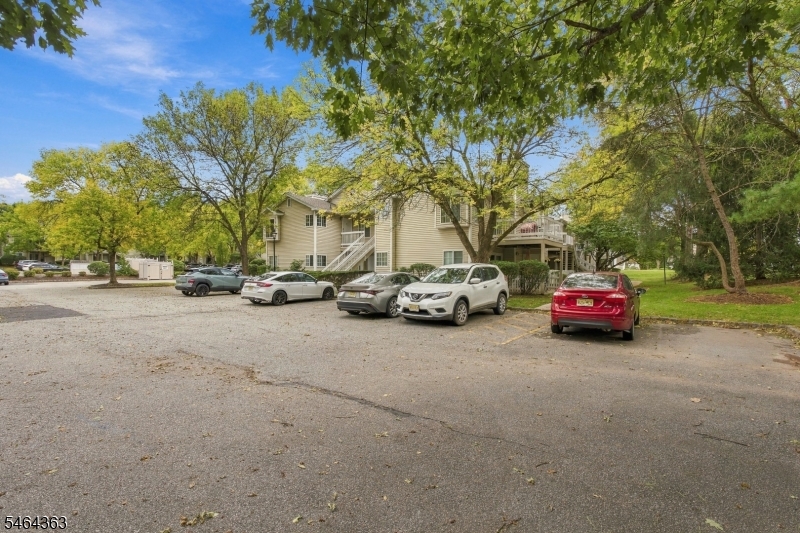78 Sage Court Bedminster NJ 07921