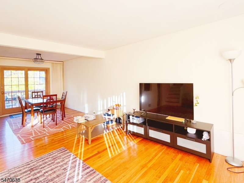 22 W Mcclellan Avenue Livingston NJ 07039