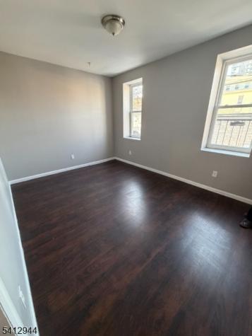 31 Cambridge Street East Orange NJ 07018
