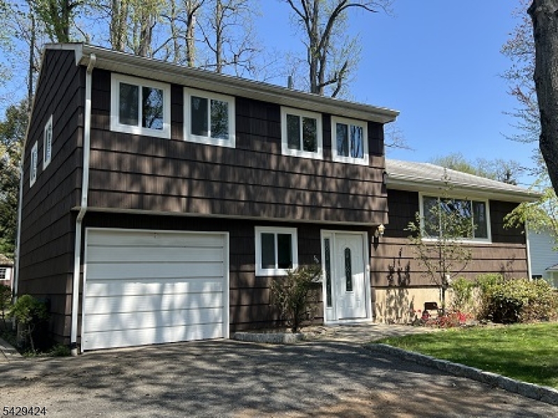 56 Fairway Drive East Hanover NJ 07936