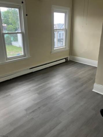 1023 Clinton Avenue Irvington NJ 07111