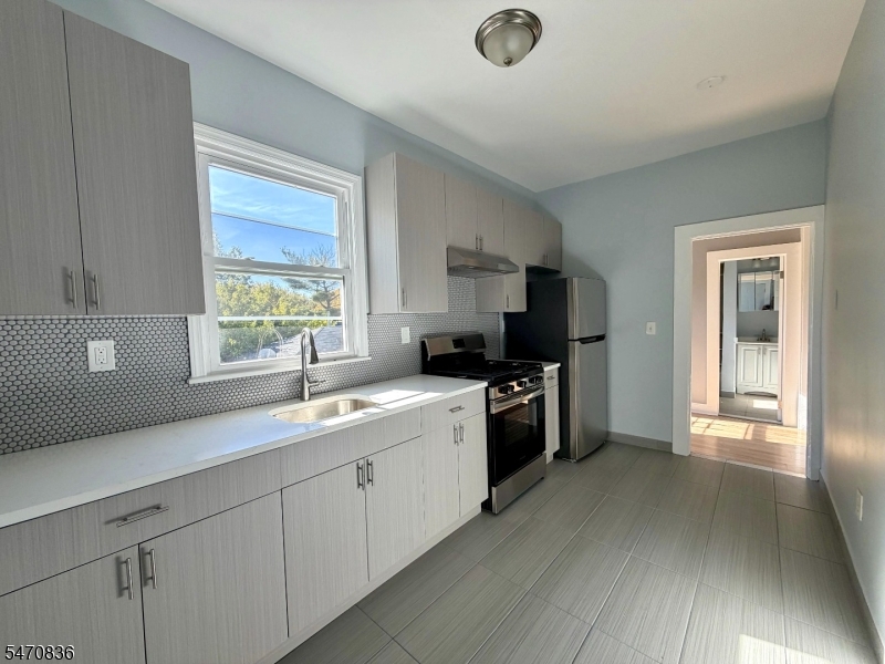 50 Dewey Street Newark NJ 07112