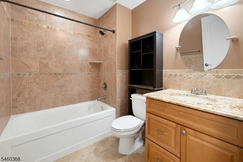 102 Montgomery Stunit15 Bloomfield NJ 07003