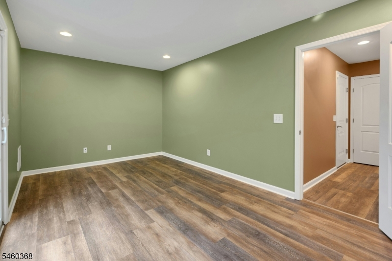 102 Montgomery Stunit15 Bloomfield NJ 07003