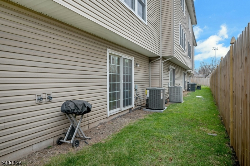 102 Montgomery Stunit15 Bloomfield NJ 07003