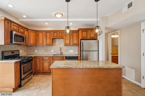 141 Walnut Street Montclair NJ 07042