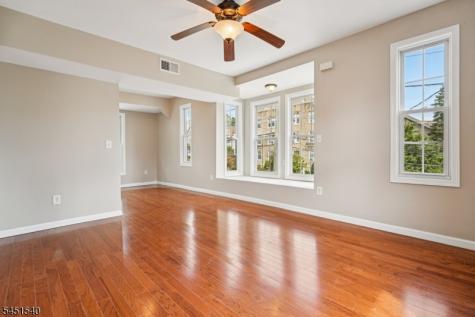 141 Walnut Street Montclair NJ 07042