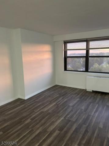 285 Aycrigg Avenue Passaic NJ 07055