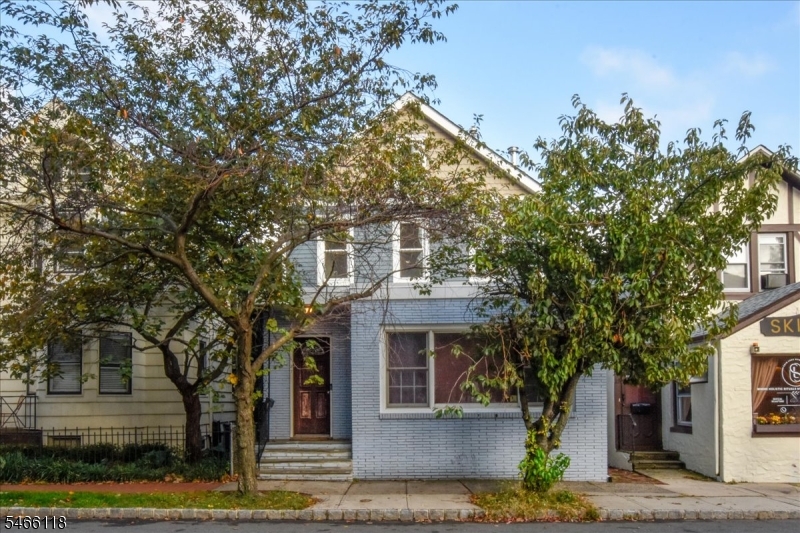 27 Valley Road Montclair NJ 07042