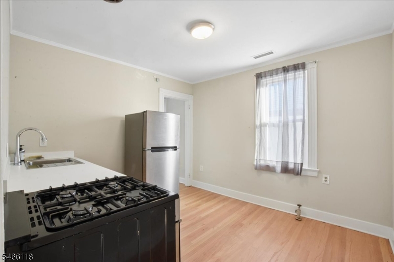 27 Valley Road Montclair NJ 07042