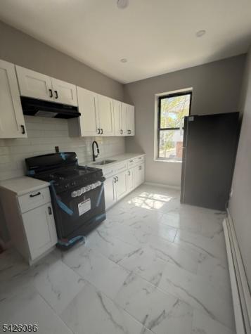 296 Renner Avenue Newark NJ 07112