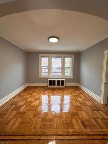 83 Aldine Street Newark NJ 07112