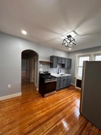 83 Aldine Street Newark NJ 07112